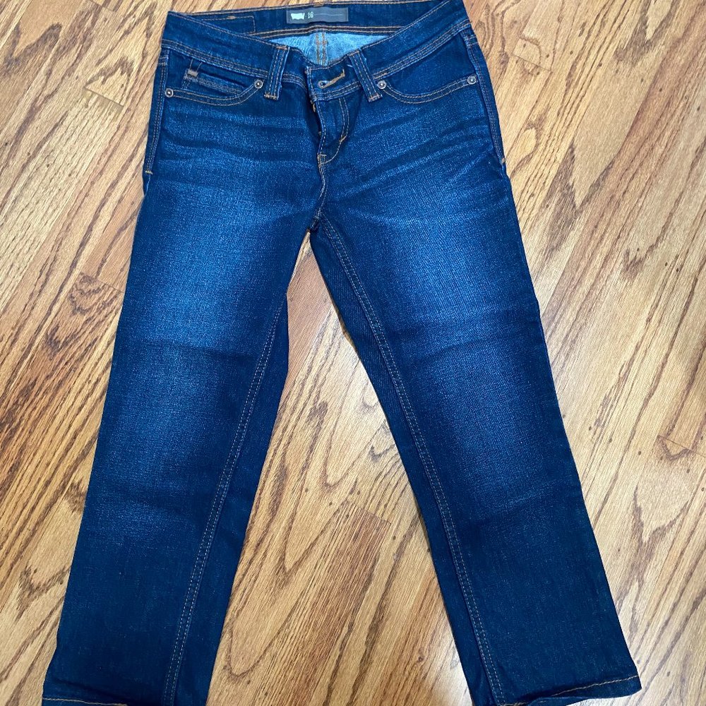 Levis crop jeans